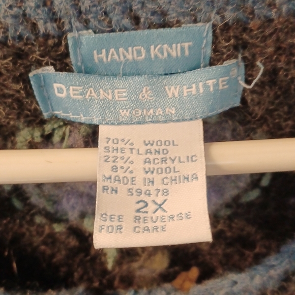 Women's Dean and White Cardigan, Sz 2X - Picture 2 of 7